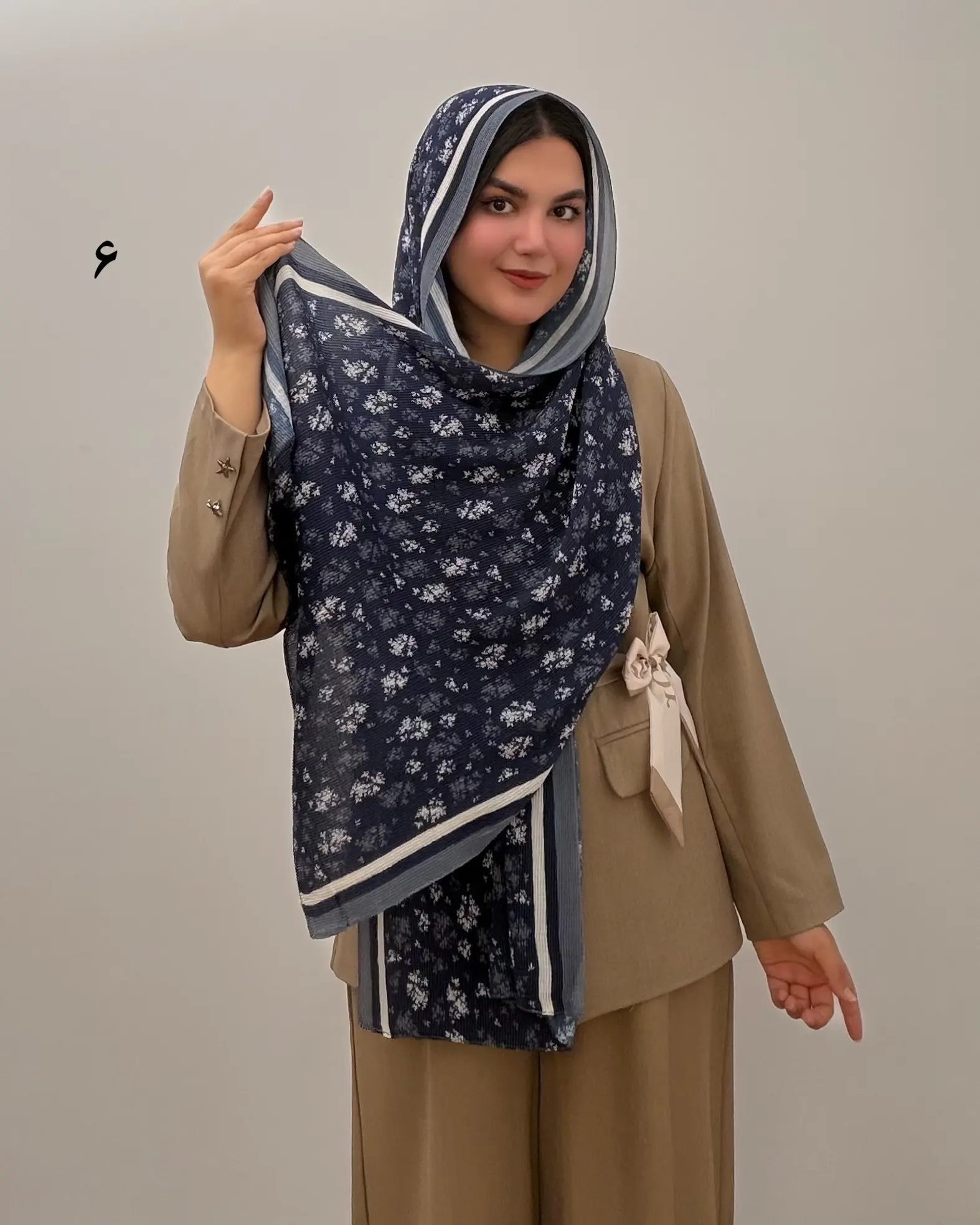 شال پلیسه سرمه ای طرحدار